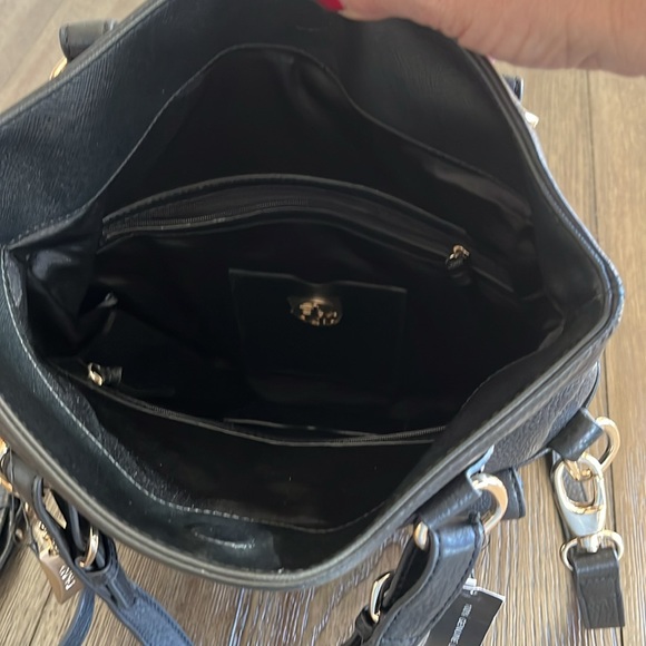 NWT DKNY Donna Karan New York Black Soft Leather W/Logo Plaque Bag - Picture 9 of 12
